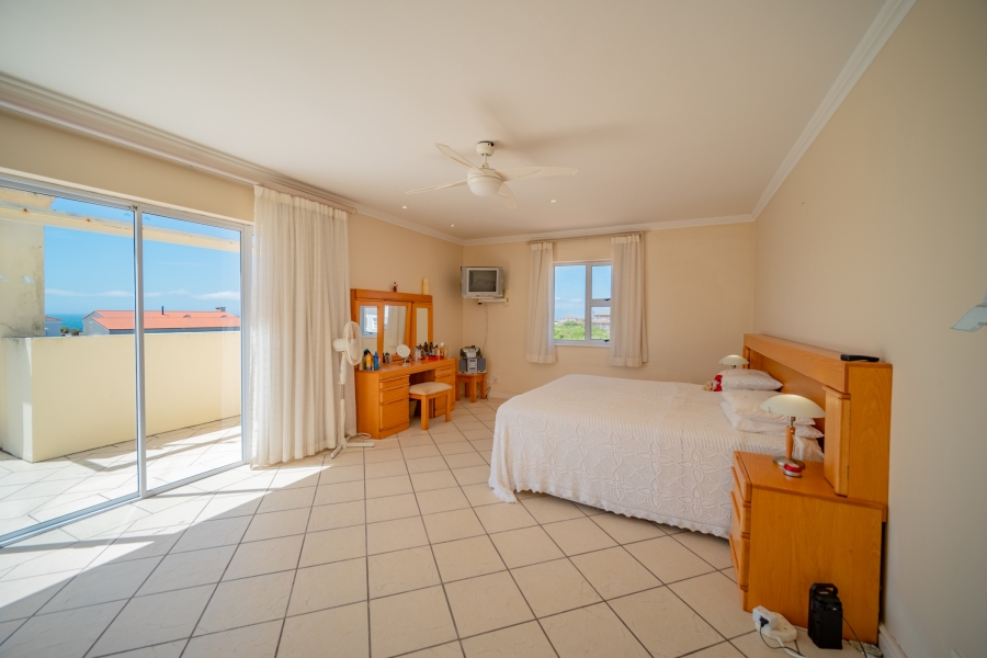 4 Bedroom Property for Sale in St Francis On Sea Eastern Cape